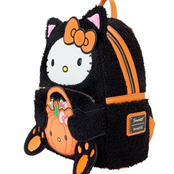 NWT Sanrio Hello Kitty Sherpa Halloween Glow In The Dark Mini Backpack - Picture 3 of 5